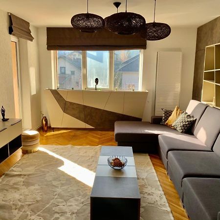 Viktory Apartment Брашов Екстериор снимка