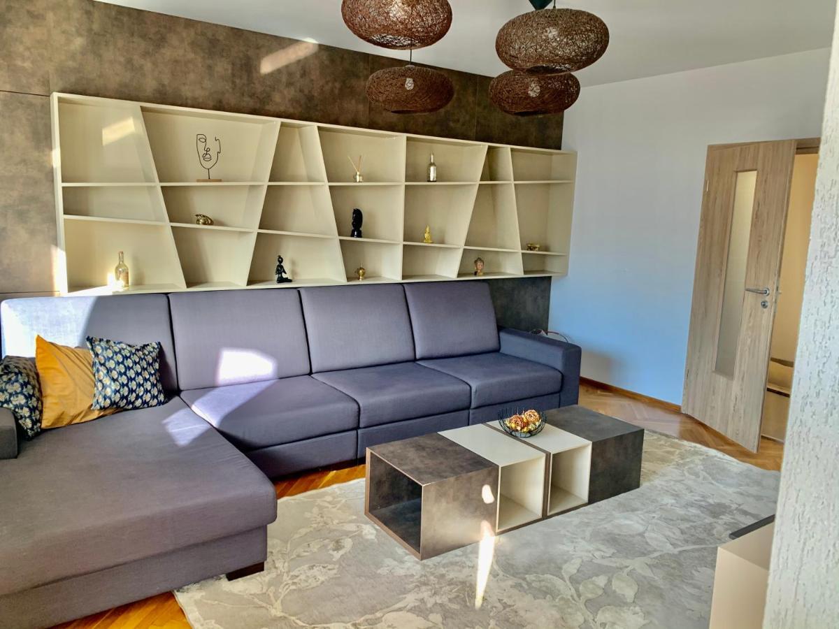 Viktory Apartment Брашов Екстериор снимка